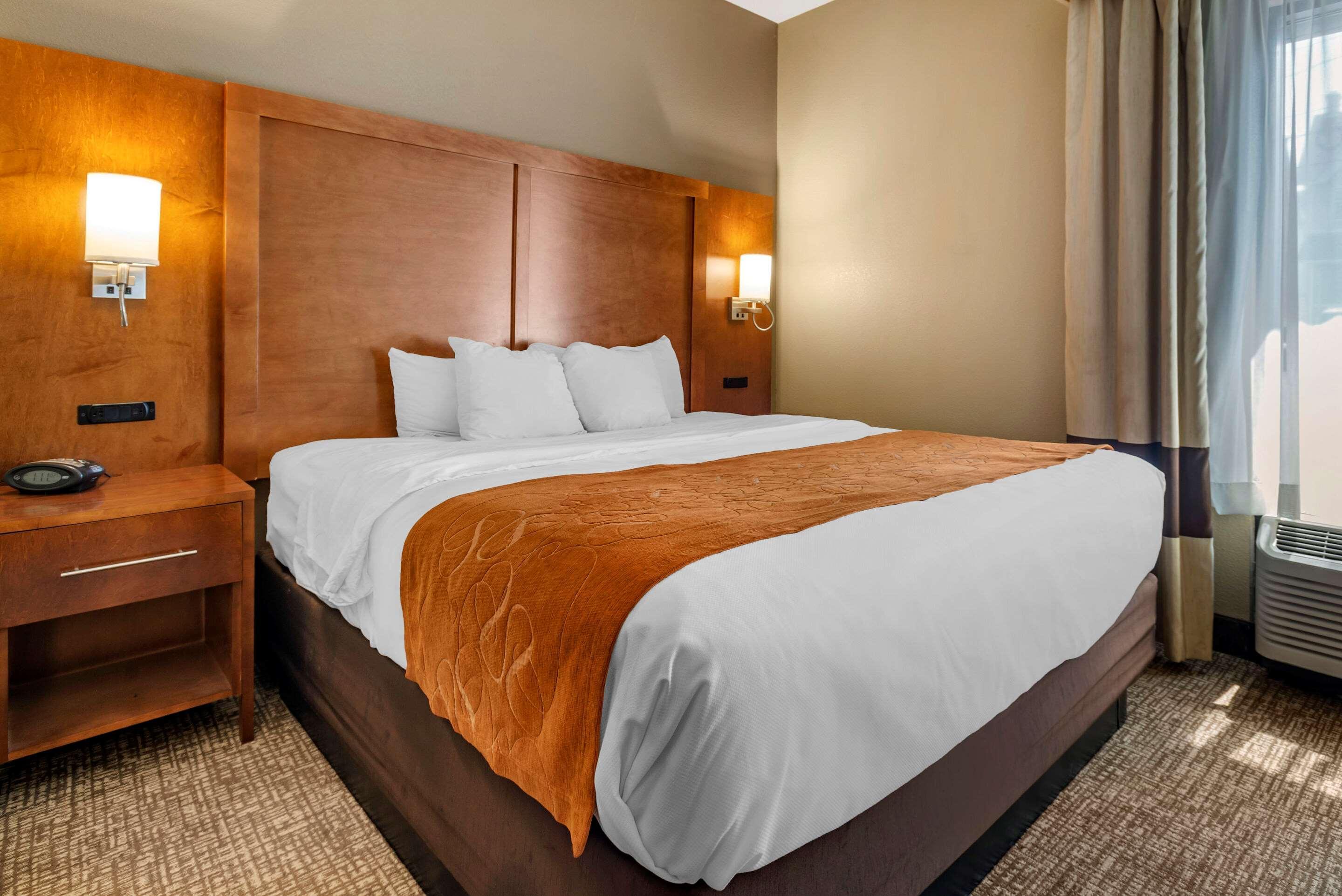 Comfort Suites Bethlehem Near Lehigh University And Lvi Airport Exterior foto