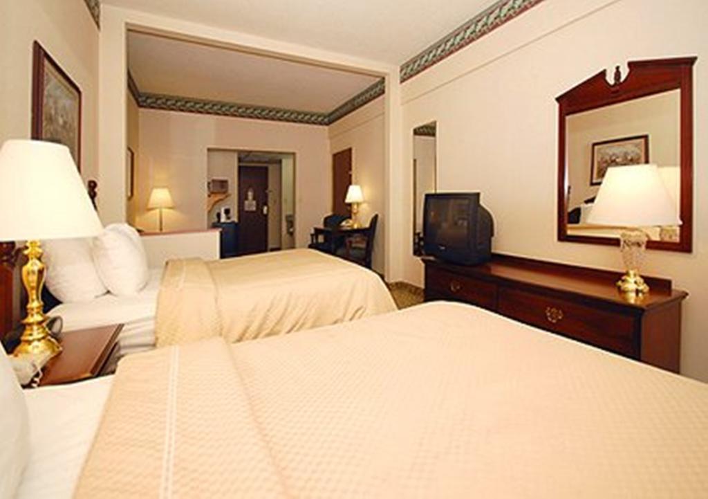 Comfort Suites Bethlehem Near Lehigh University And Lvi Airport Exterior foto