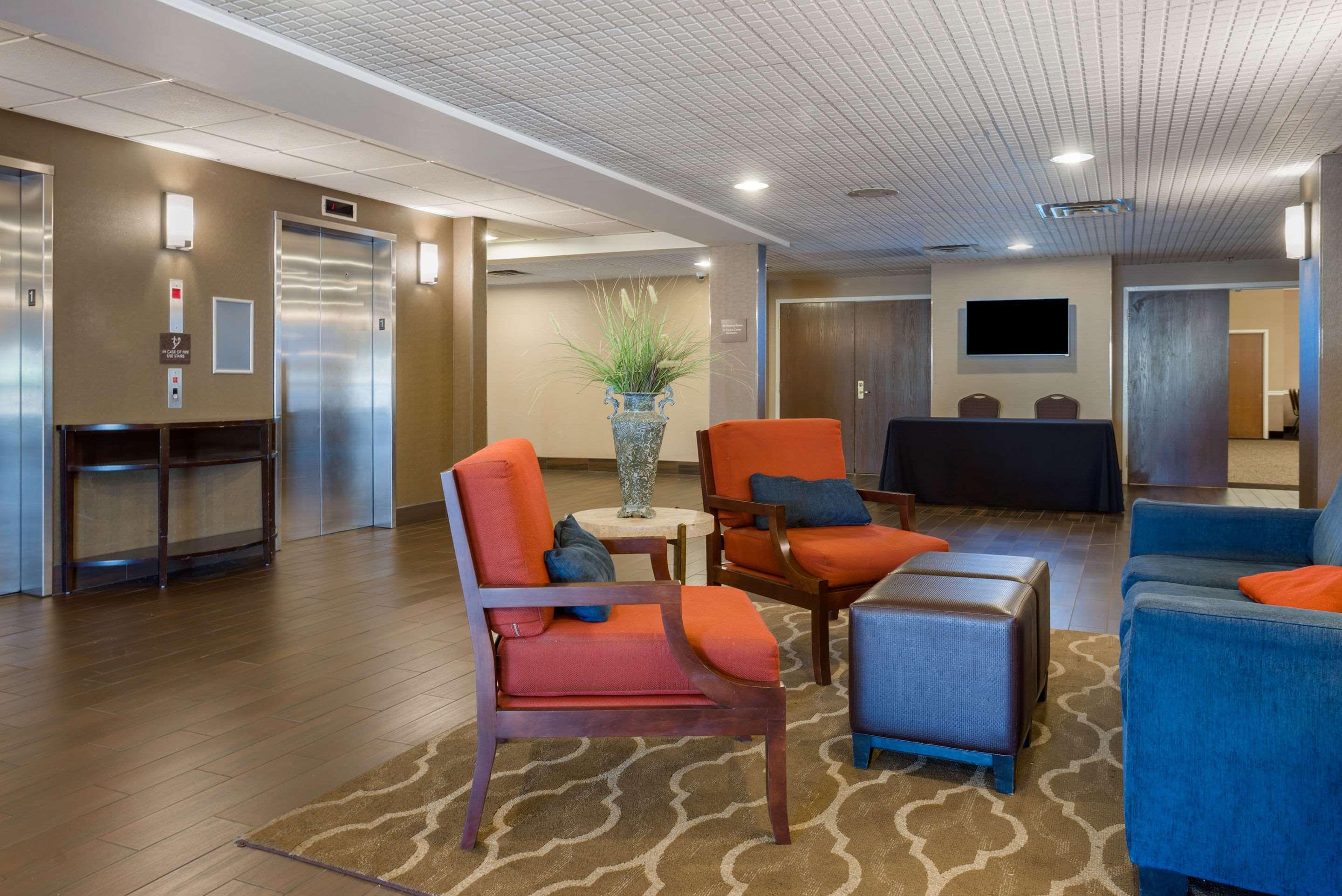 Comfort Suites Bethlehem Near Lehigh University And Lvi Airport Exterior foto