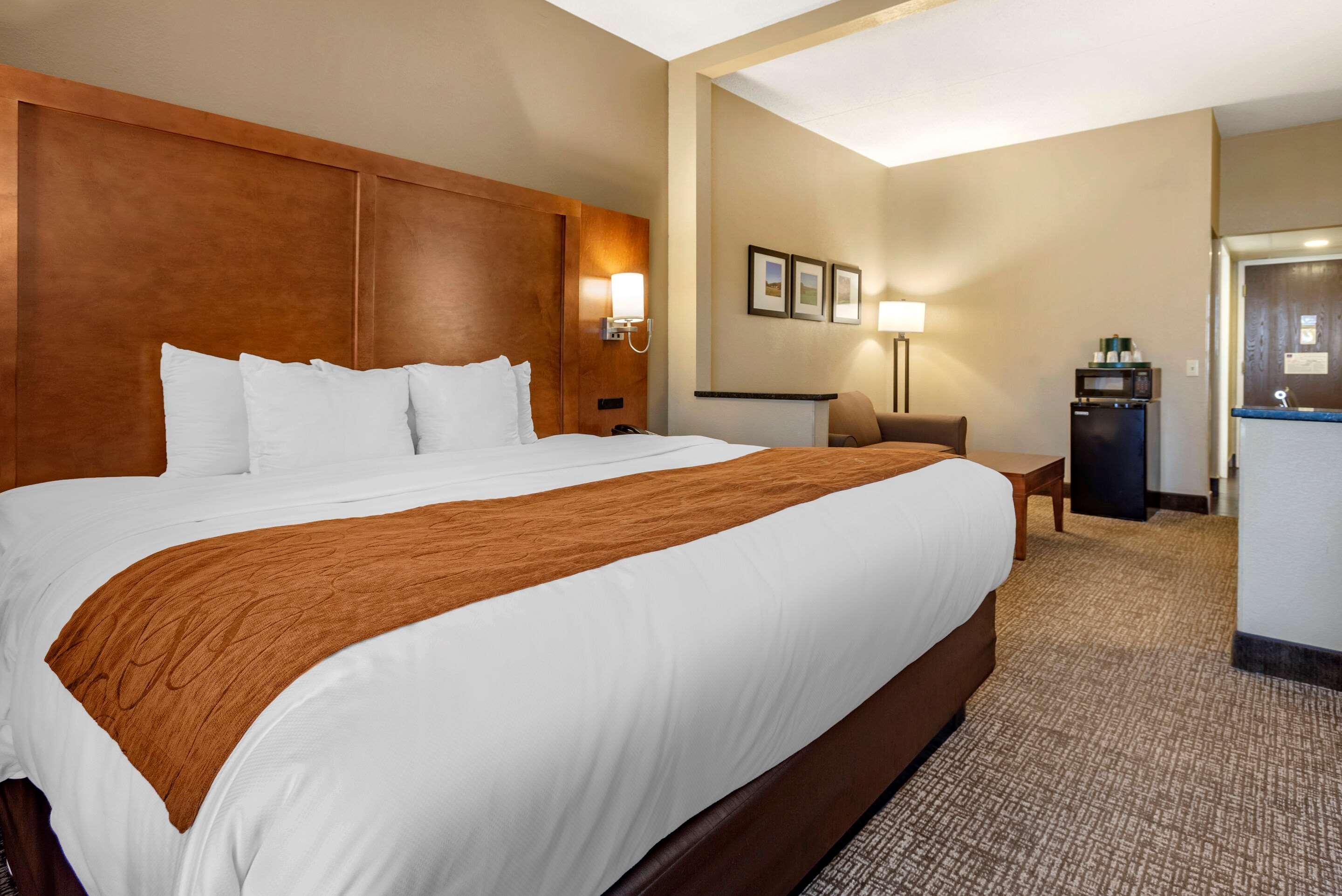 Comfort Suites Bethlehem Near Lehigh University And Lvi Airport Exterior foto