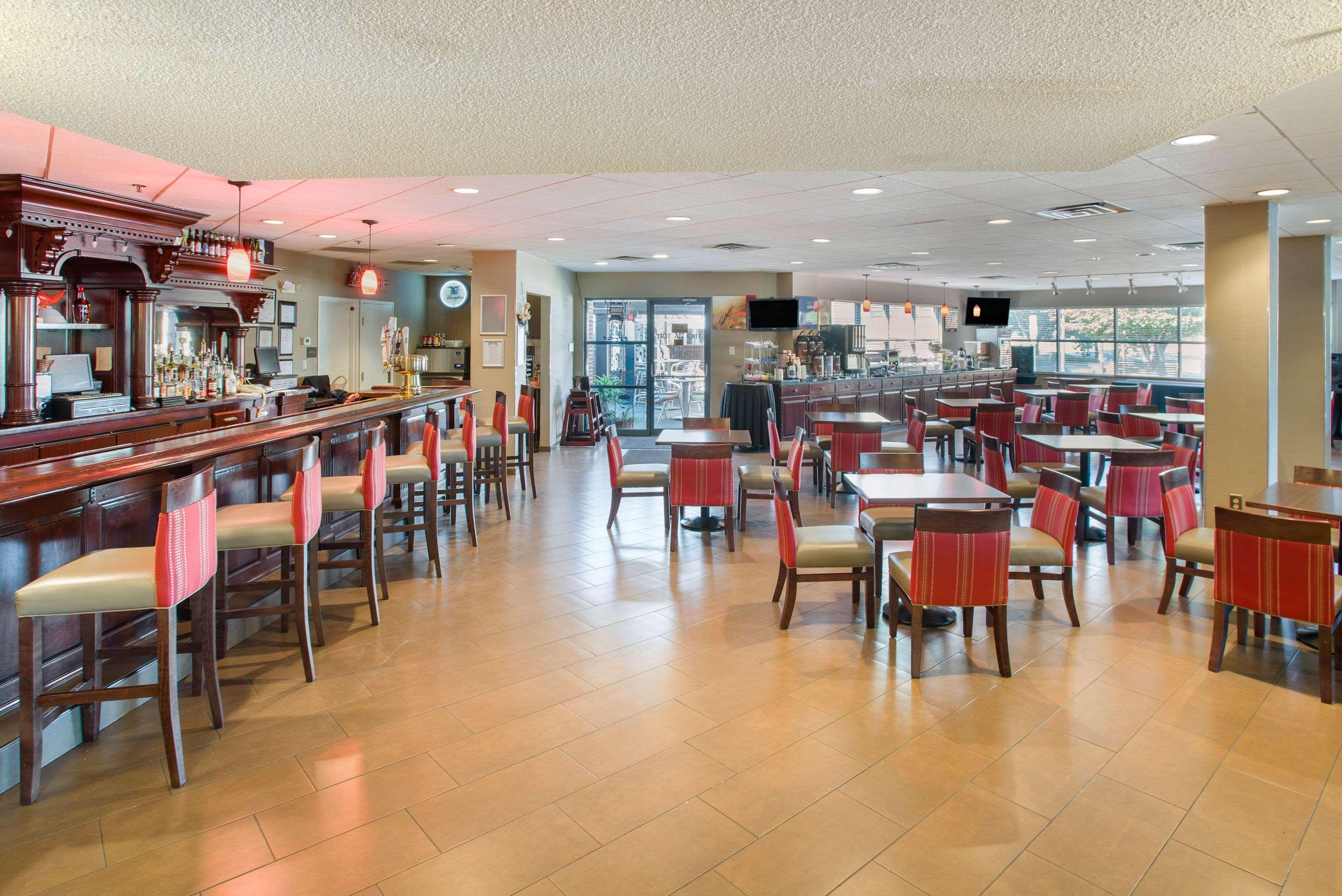 Comfort Suites Bethlehem Near Lehigh University And Lvi Airport Exterior foto